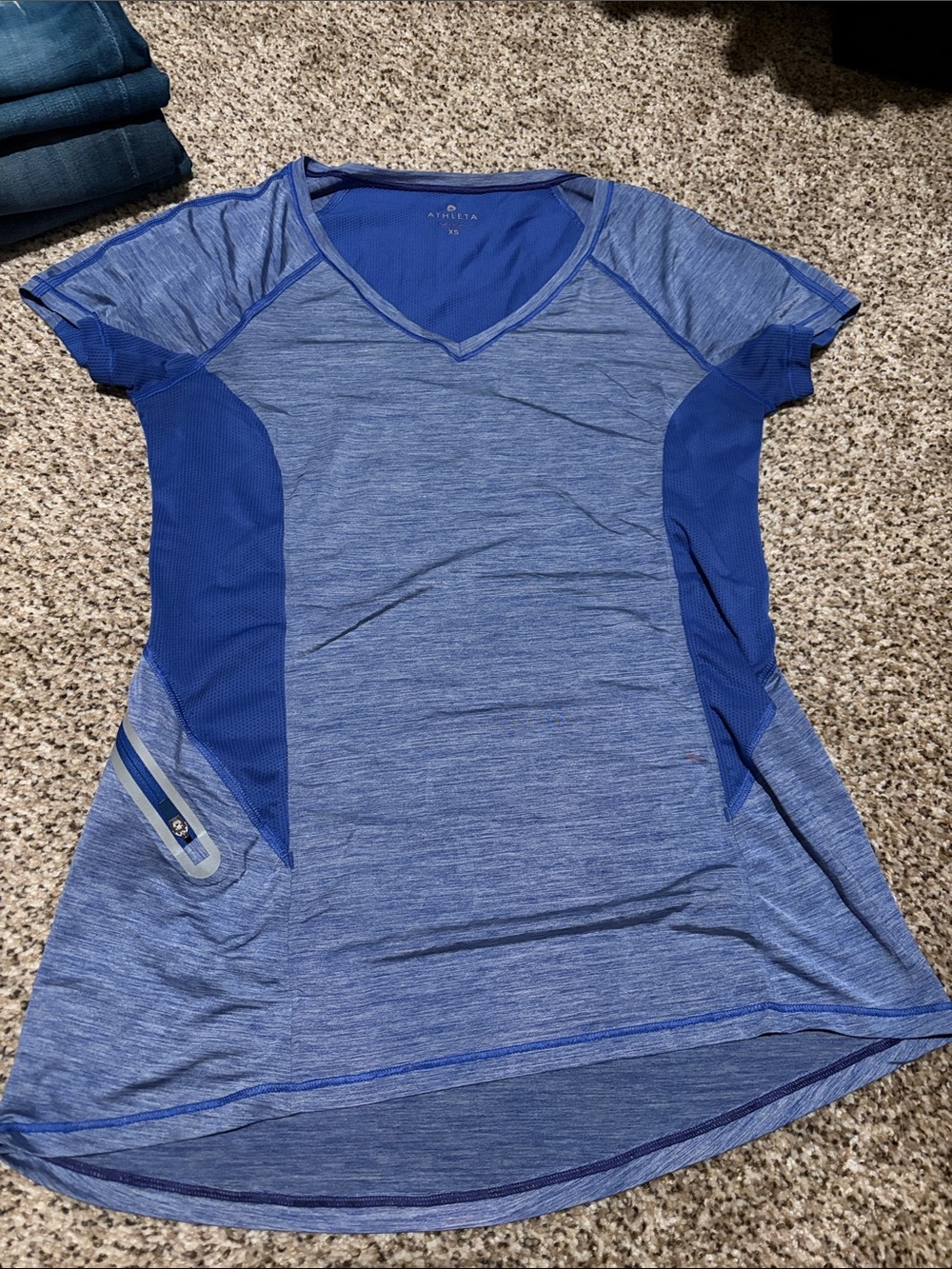 Athleta Heathered Light Blue & Royal Blue V-Neck Active Tee *Read description*